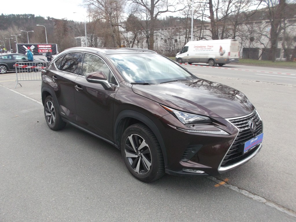 LEXUS NX 300 2.5 H AWD LUXURY