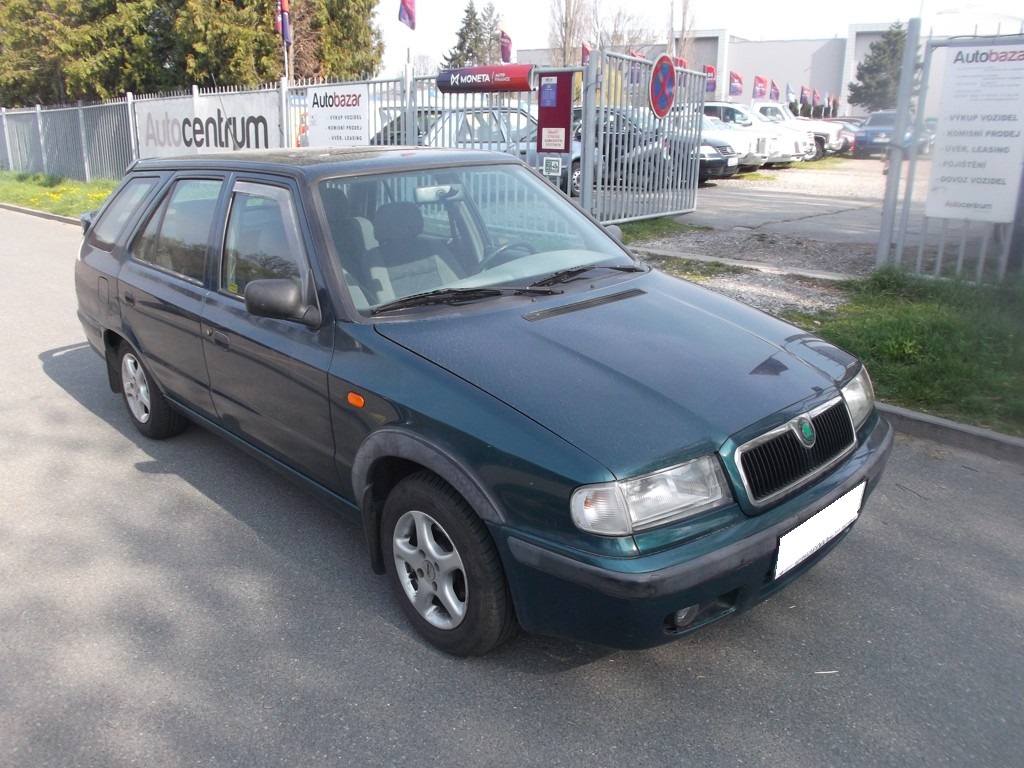 ŠKODA FELICIA COMBI 1.3 LXI 50kW