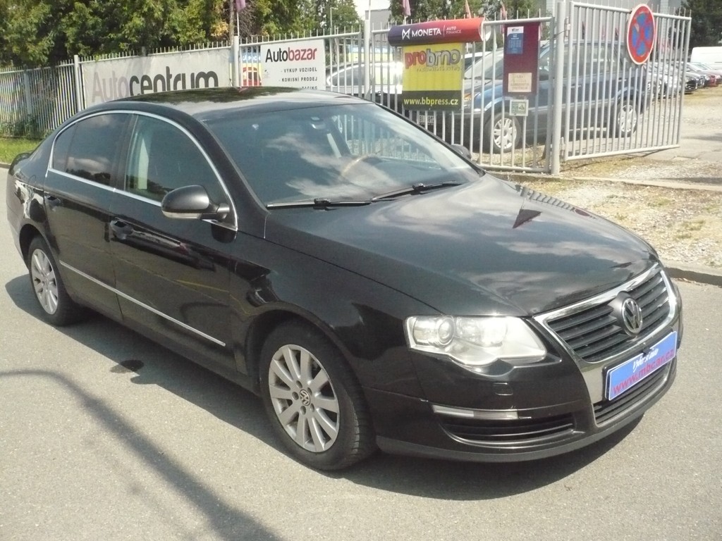 VOLKSWAGEN PASSAT 2.0 TDI AUTOMAT,1.MAJITEL,ČR