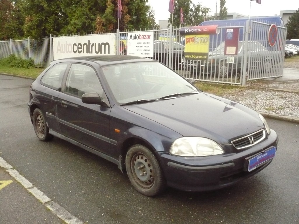 HONDA CIVIC 1.5 VTEC LS 2.MAJITEL,ČR