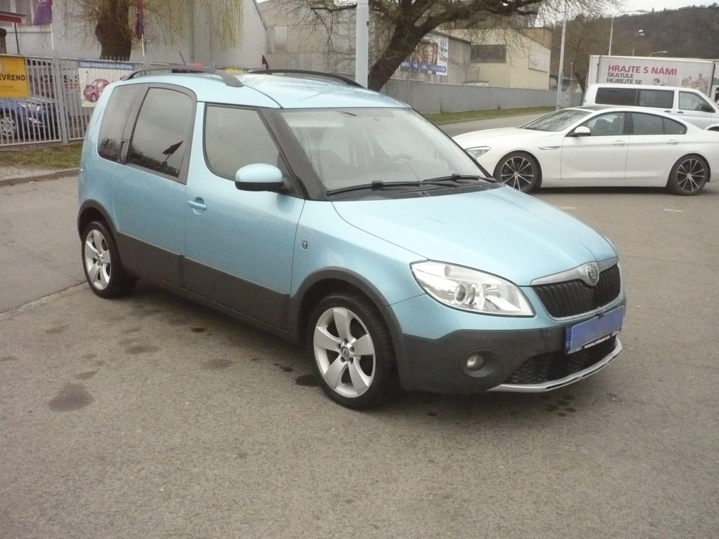 ŠKODA ROOMSTER 1.2 TSI SCOUT , ČR, SERVISKA