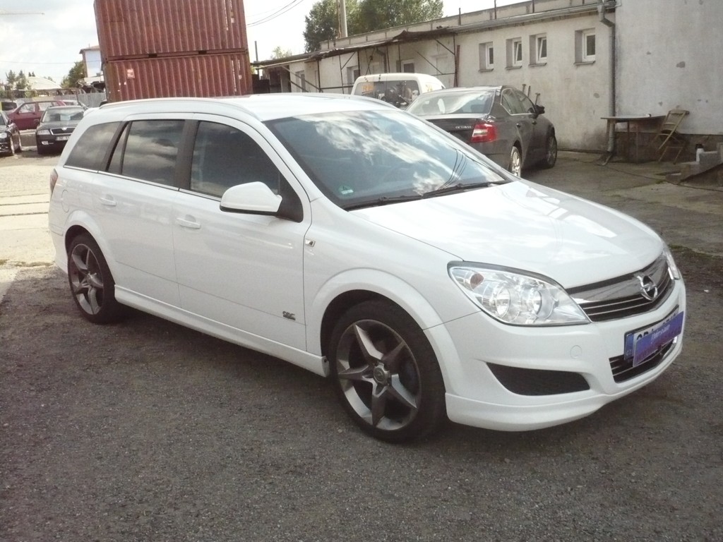 OPEL ASTRA CARAVAN 1.6 16V OPC LINE SERVISKA