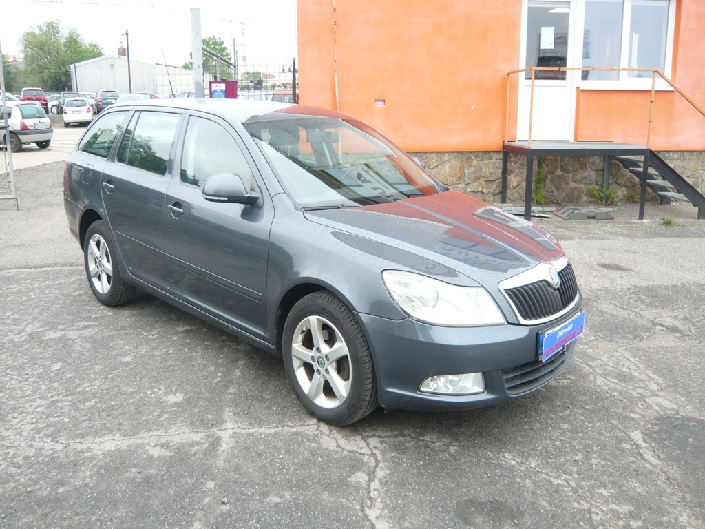 ŠKODA OCTAVIA COMBI 1.9 TDI 77kW AMBIENTE 1.MAJITEL,ODPOČET DPH,SERVISKA