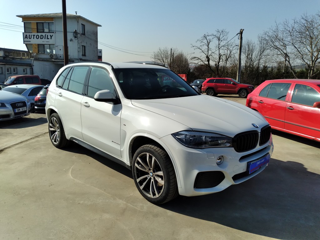 BMW X5 40d XDRIVE 1.MAJITEL,ČR, TOP VÝBAVA, 230kW AKCE NA CENU