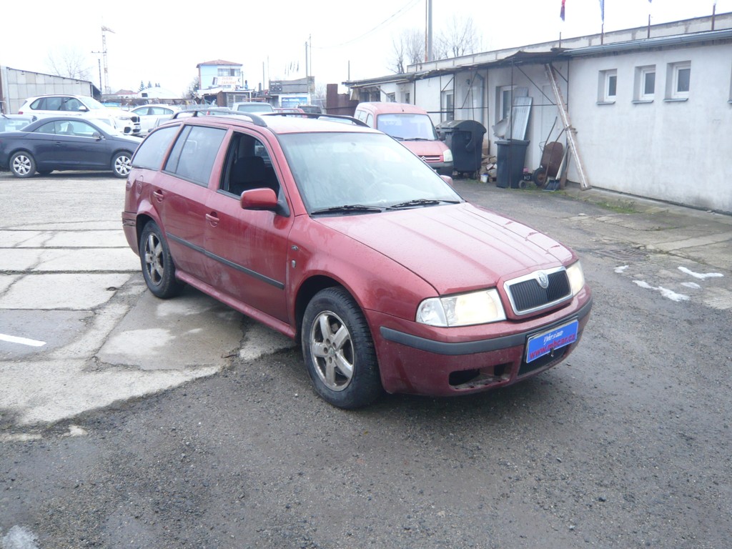 ŠKODA OCTAVIA COMBI 1.9 TDI 4x4 HAVAROVANÁ