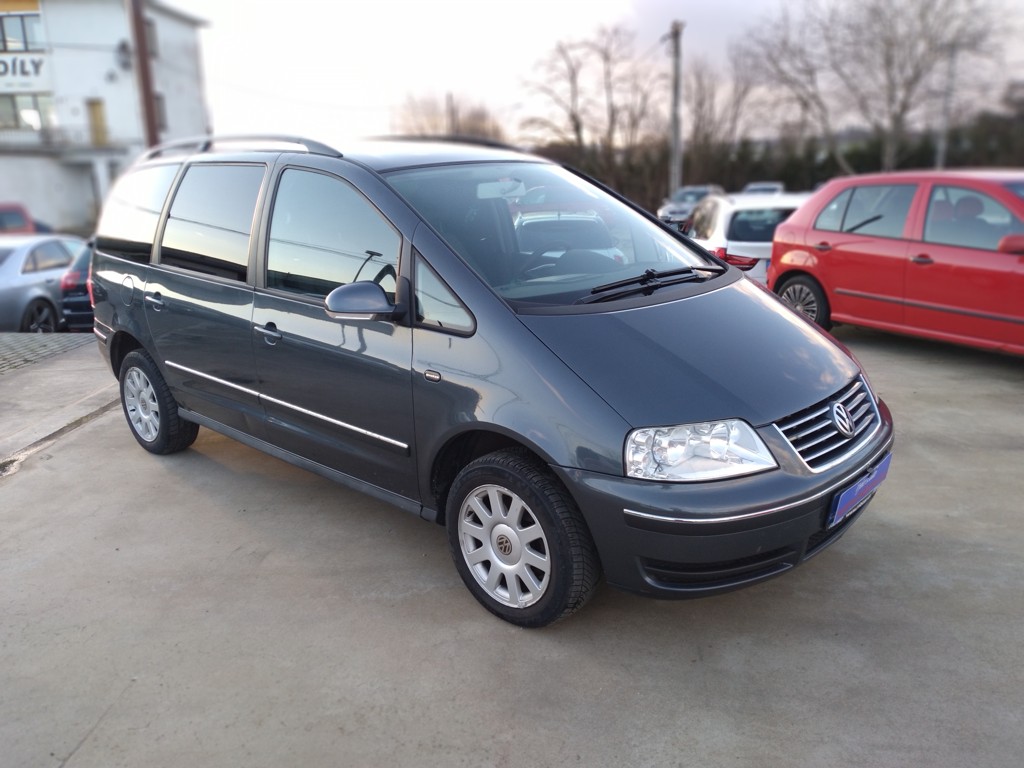 VOLKSWAGEN SHARAN 2.0 TDI 103kW SERVISKA,7 MÍST, VYHŘ.SEDADLA