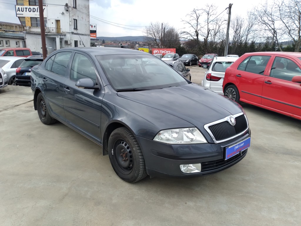 ŠKODA OCTAVIA 1.6 MPI ELEGANCE ČR,SERVISKA, 2.MAJITEL