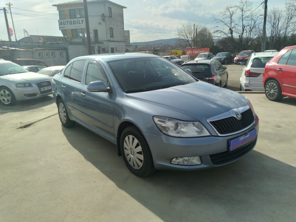 ŠKODA OCTAVIA 1.9 TDI 77kW AMBIENTE SERVISKA,AC,TEMPOMAT