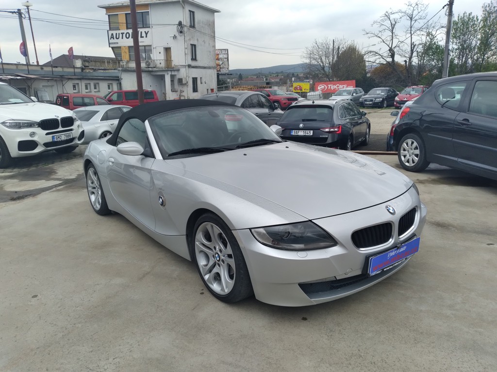 BMW Z4 2.0i FACELIFT, SERVISKA