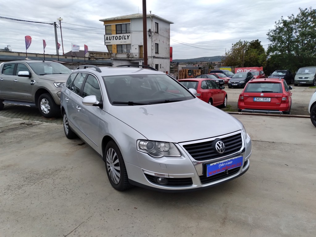 VOLKSWAGEN PASSAT VARIANT 2.0 TDI DSG COMFORTLINE SERVISKA