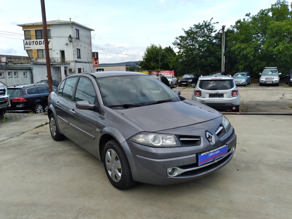 RENAULT MEGANE 1.4 16V 72kW ČR,1.MAJITEL