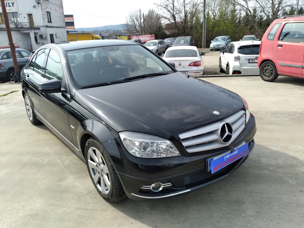 MERCEDES BENZ C 180 1.6 KOMPRESOR 144kW MANUÁL AKCE