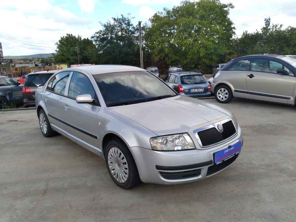 ŠKODA SUPERB 2.0 i 85kW  ČR, STK 9/2028